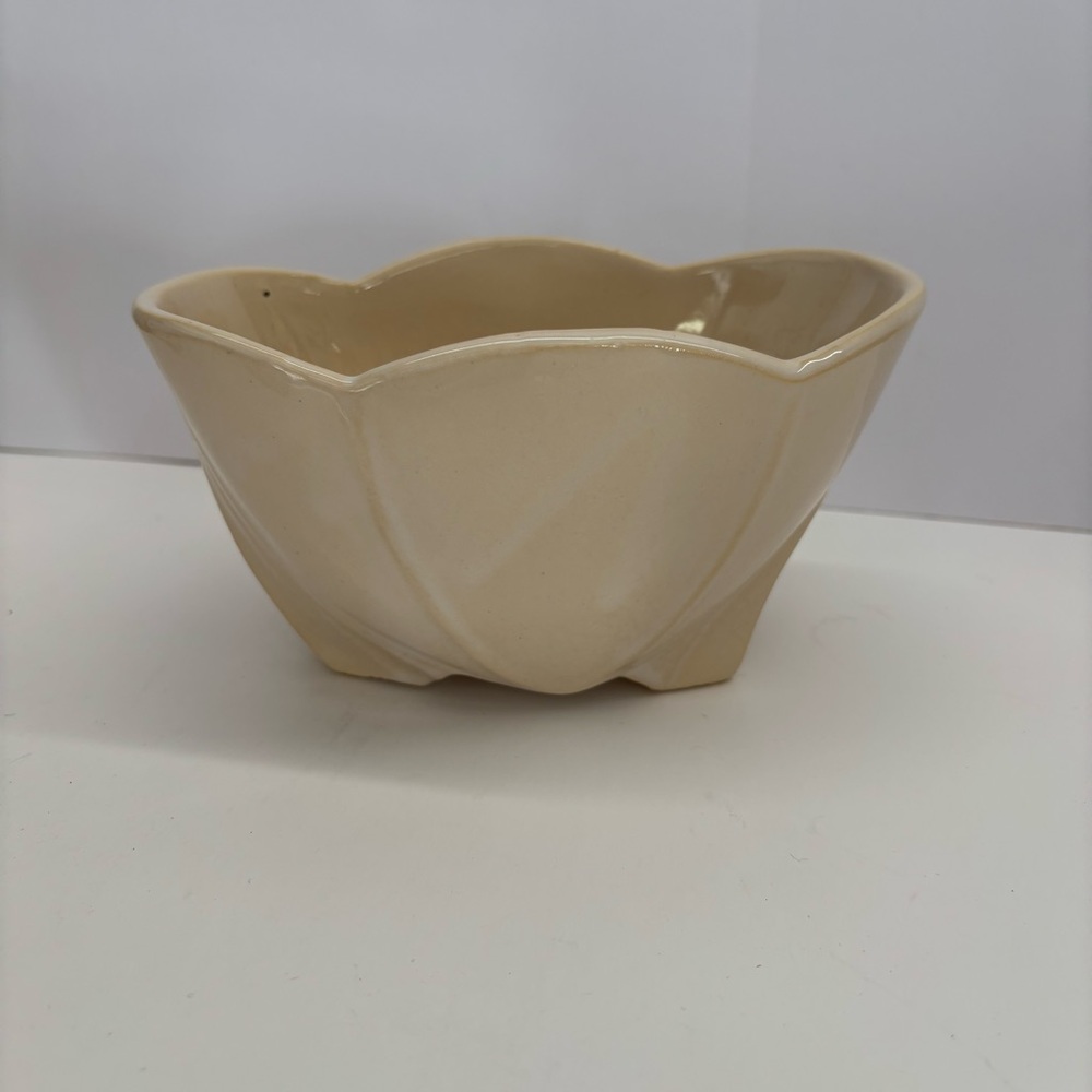 Elegant Cream Ceramic Bowl Vintage McCoy Pottery